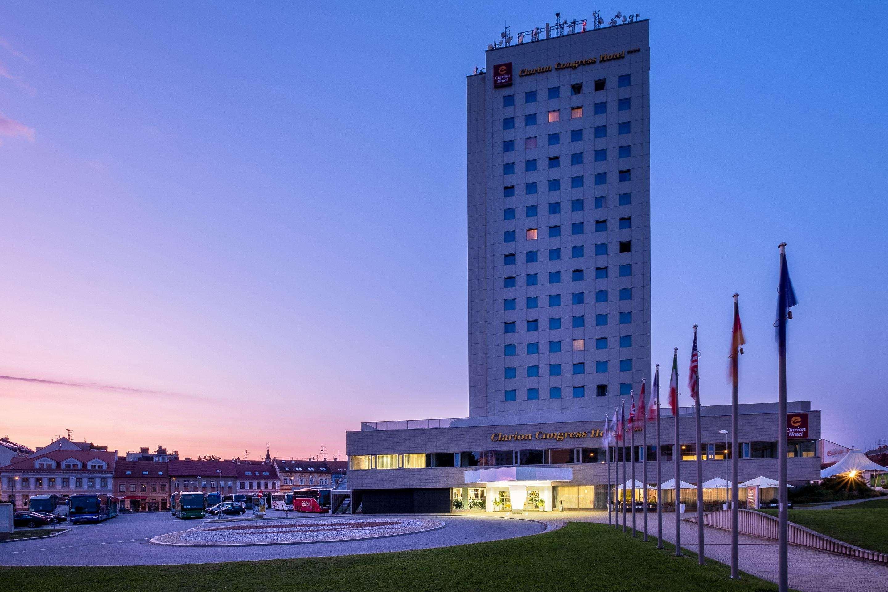 Clarion Congress Hotel Ceske Budejovice Bagian luar foto