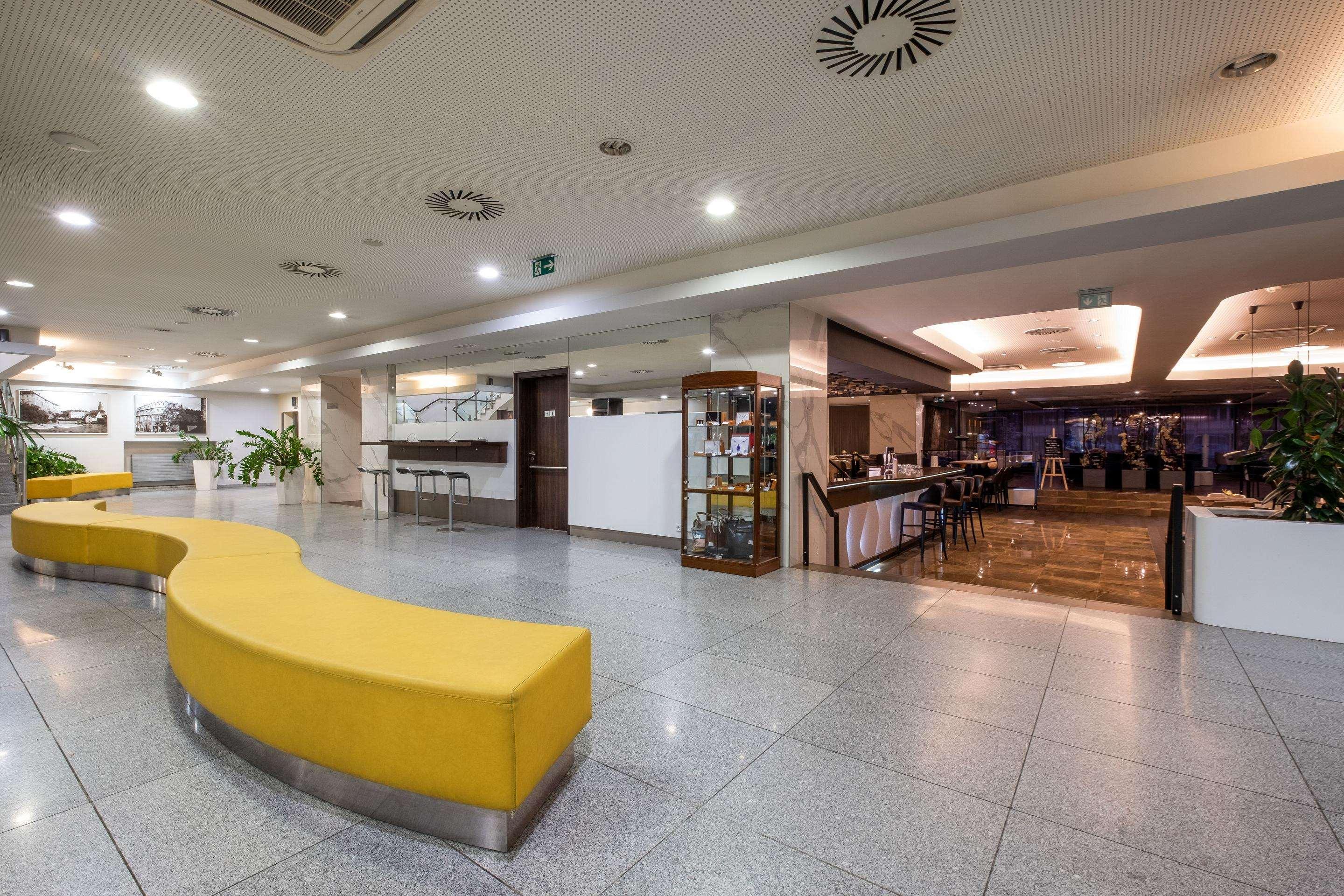 Clarion Congress Hotel Ceske Budejovice Bagian luar foto