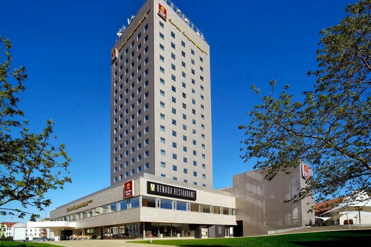 Clarion Congress Hotel Ceske Budejovice Bagian luar foto