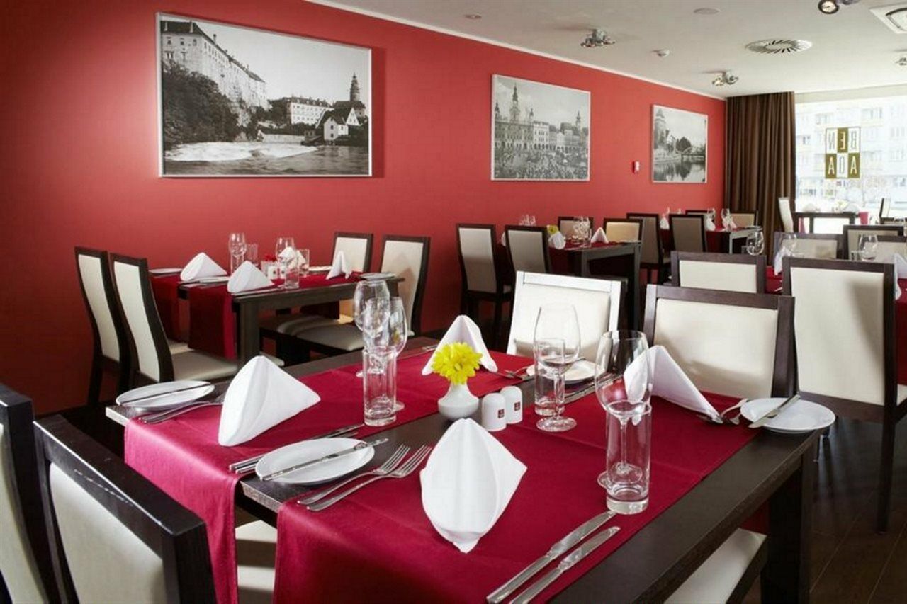 Clarion Congress Hotel Ceske Budejovice Bagian luar foto
