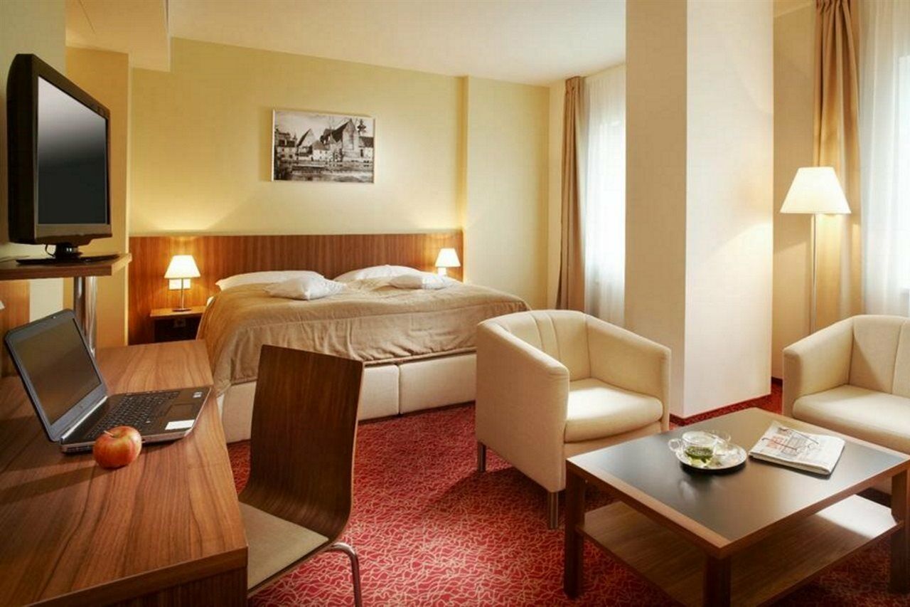 Clarion Congress Hotel Ceske Budejovice Bagian luar foto