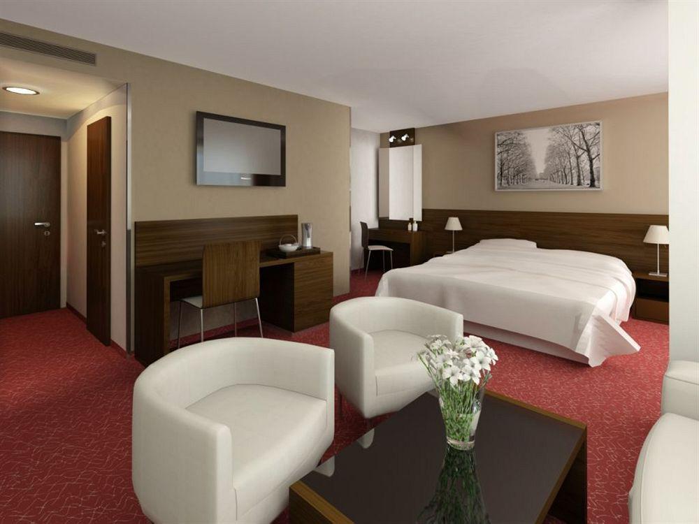 Clarion Congress Hotel Ceske Budejovice Ruang foto